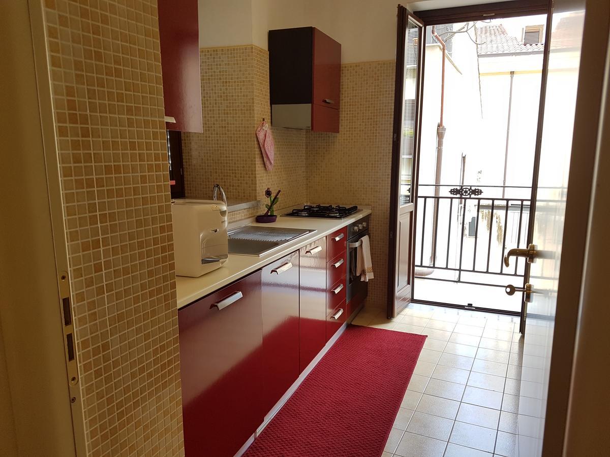Bed & Parking Apartment Palermo Exterior photo