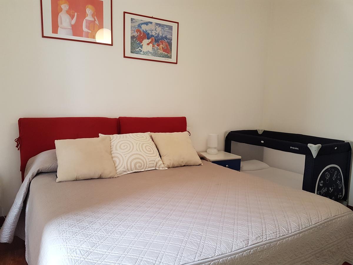 Bed & Parking Apartment Palermo Exterior photo