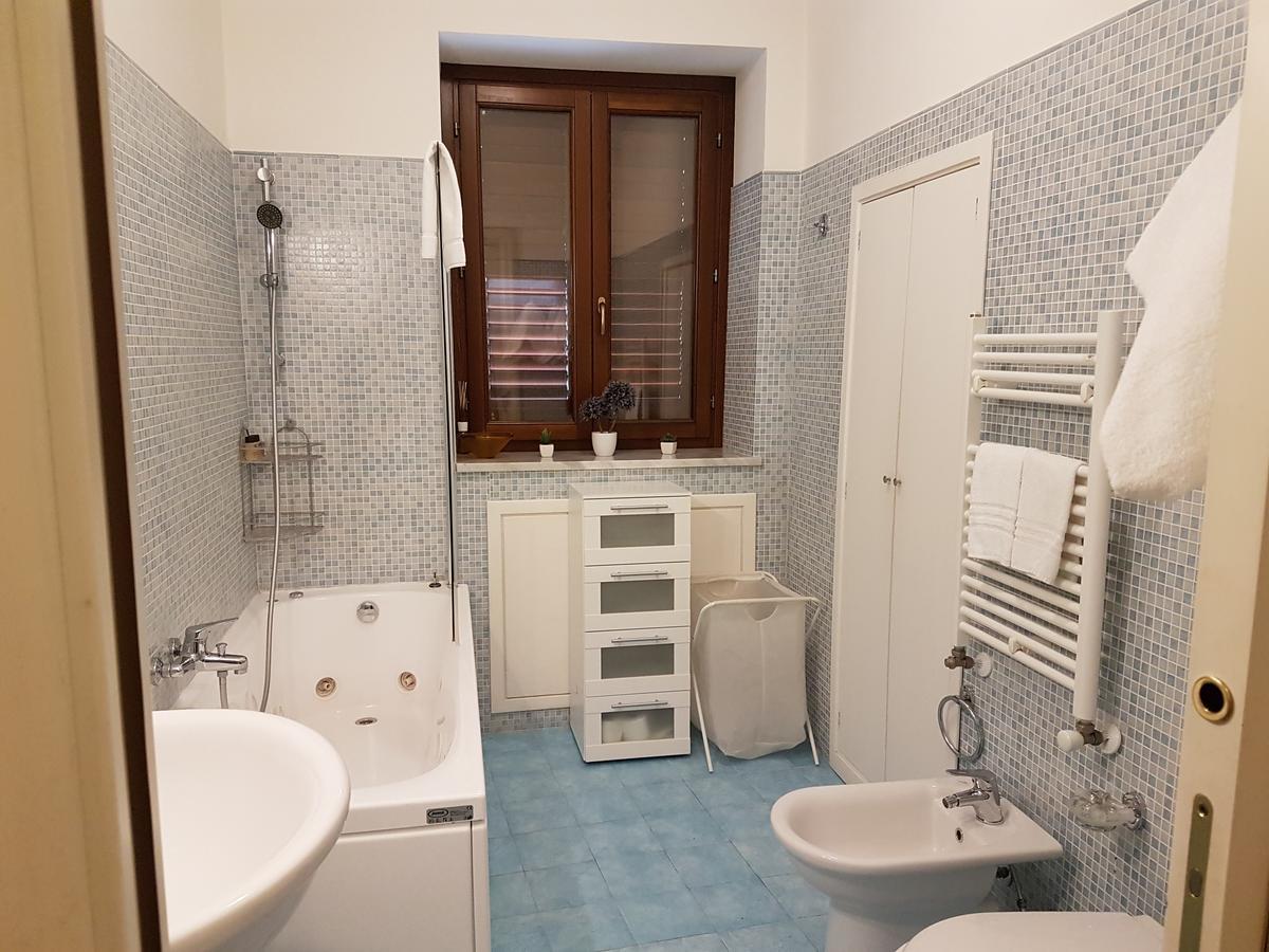 Bed & Parking Apartment Palermo Exterior photo
