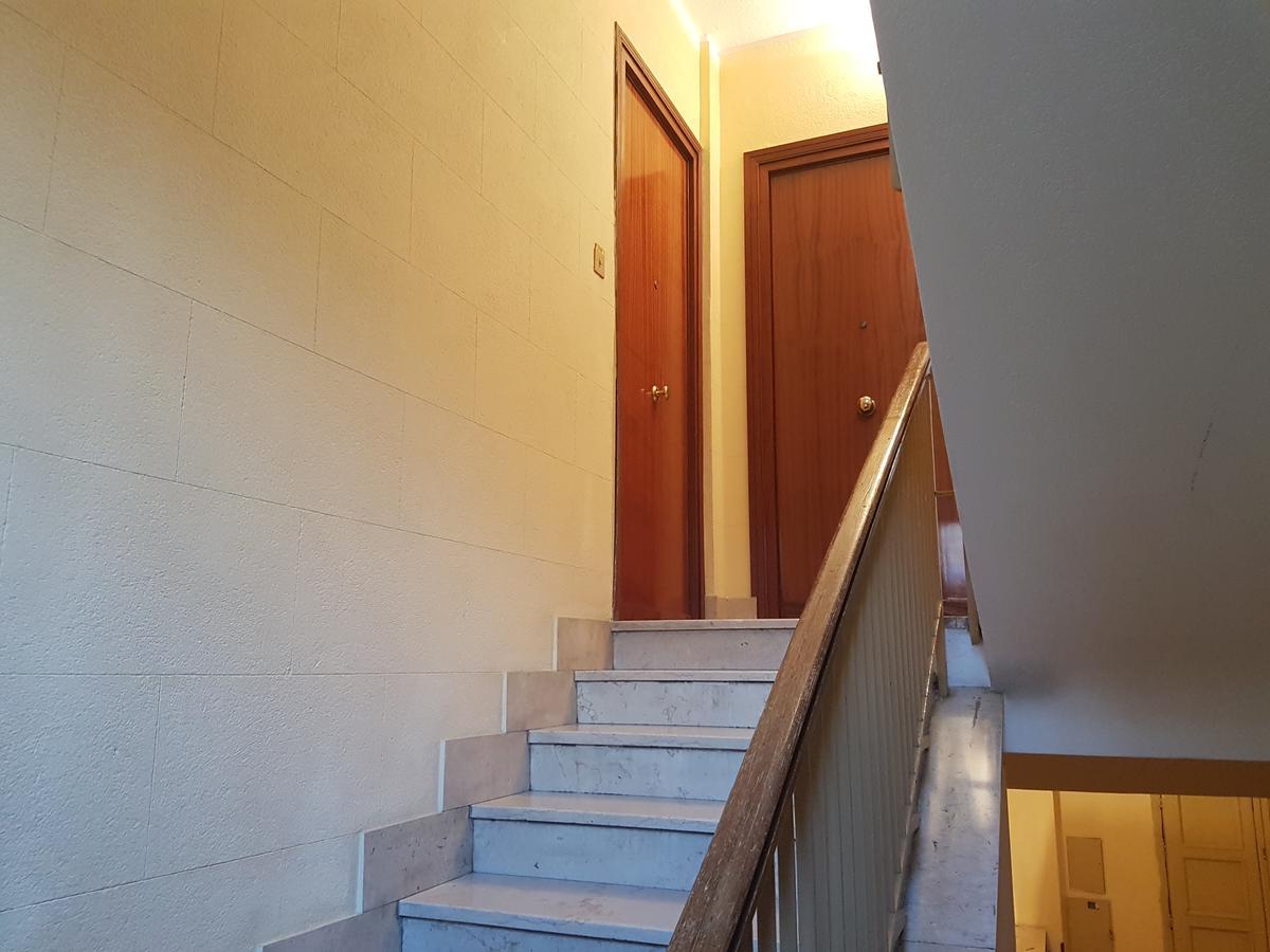 Bed & Parking Apartment Palermo Exterior photo