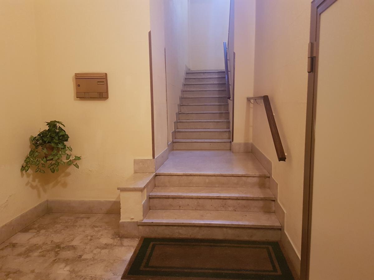 Bed & Parking Apartment Palermo Exterior photo
